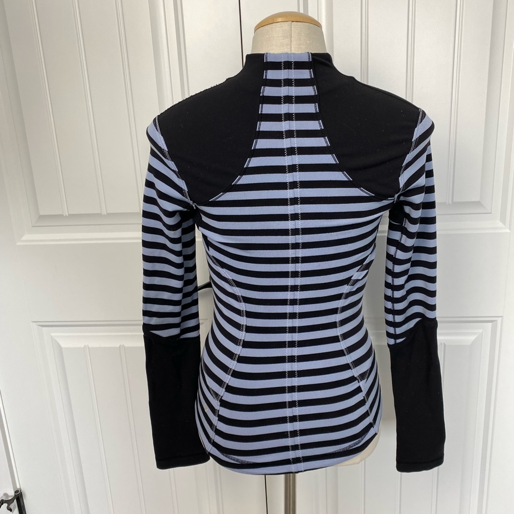 Lululemon Forme Jacket - Picture 6 of 12